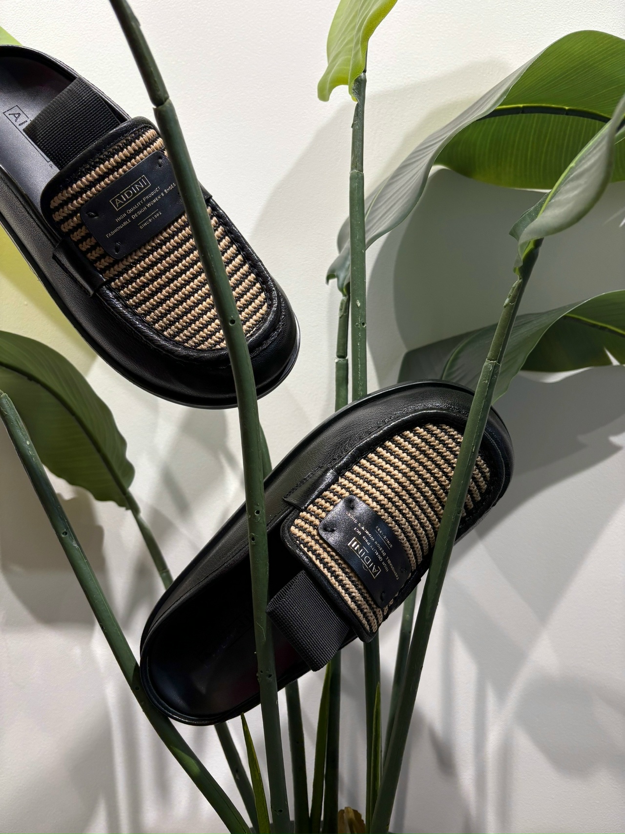 Туфли открытые женские