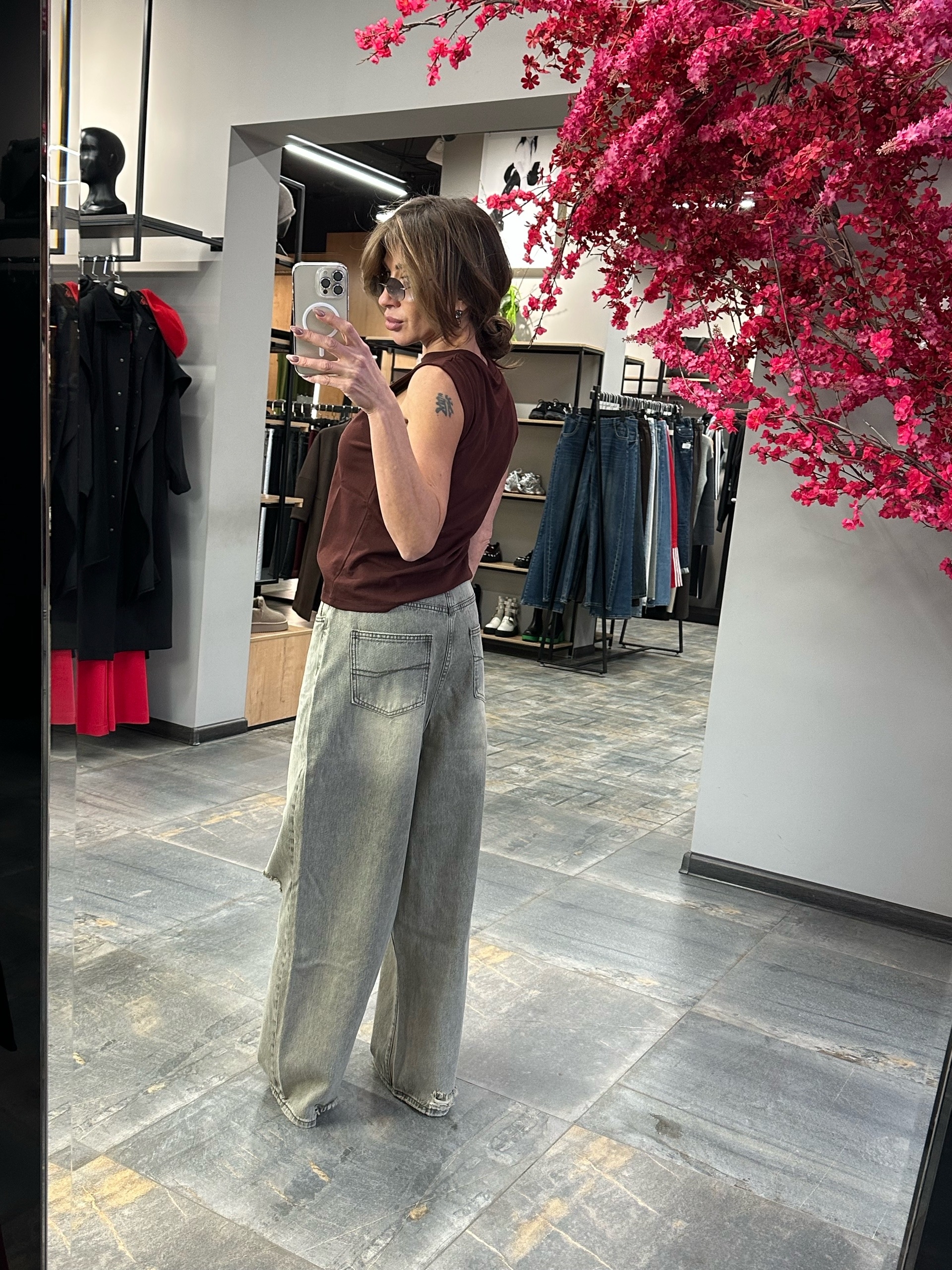 Джинсы прямые