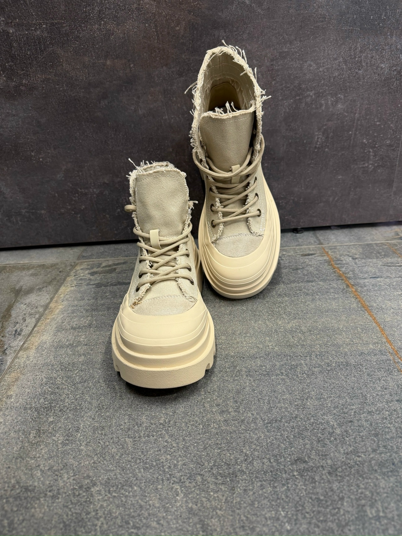 Кеды абрикос