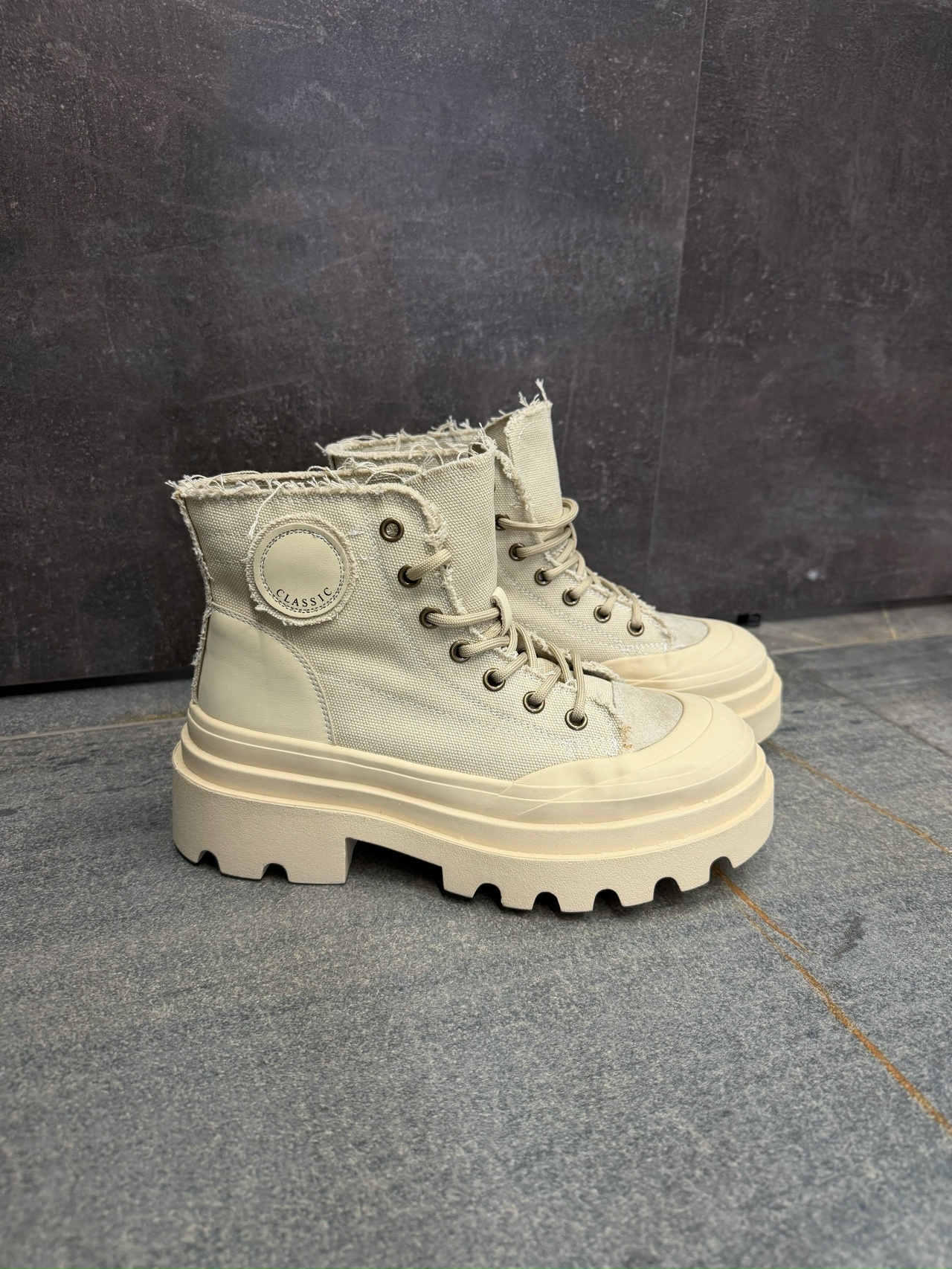 Кеды абрикос