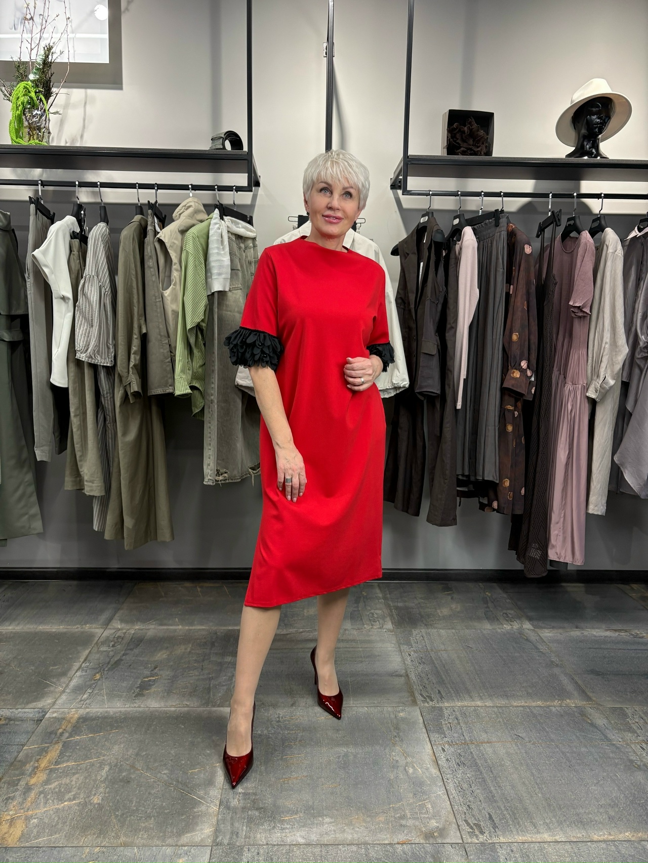 Платье декор рукав