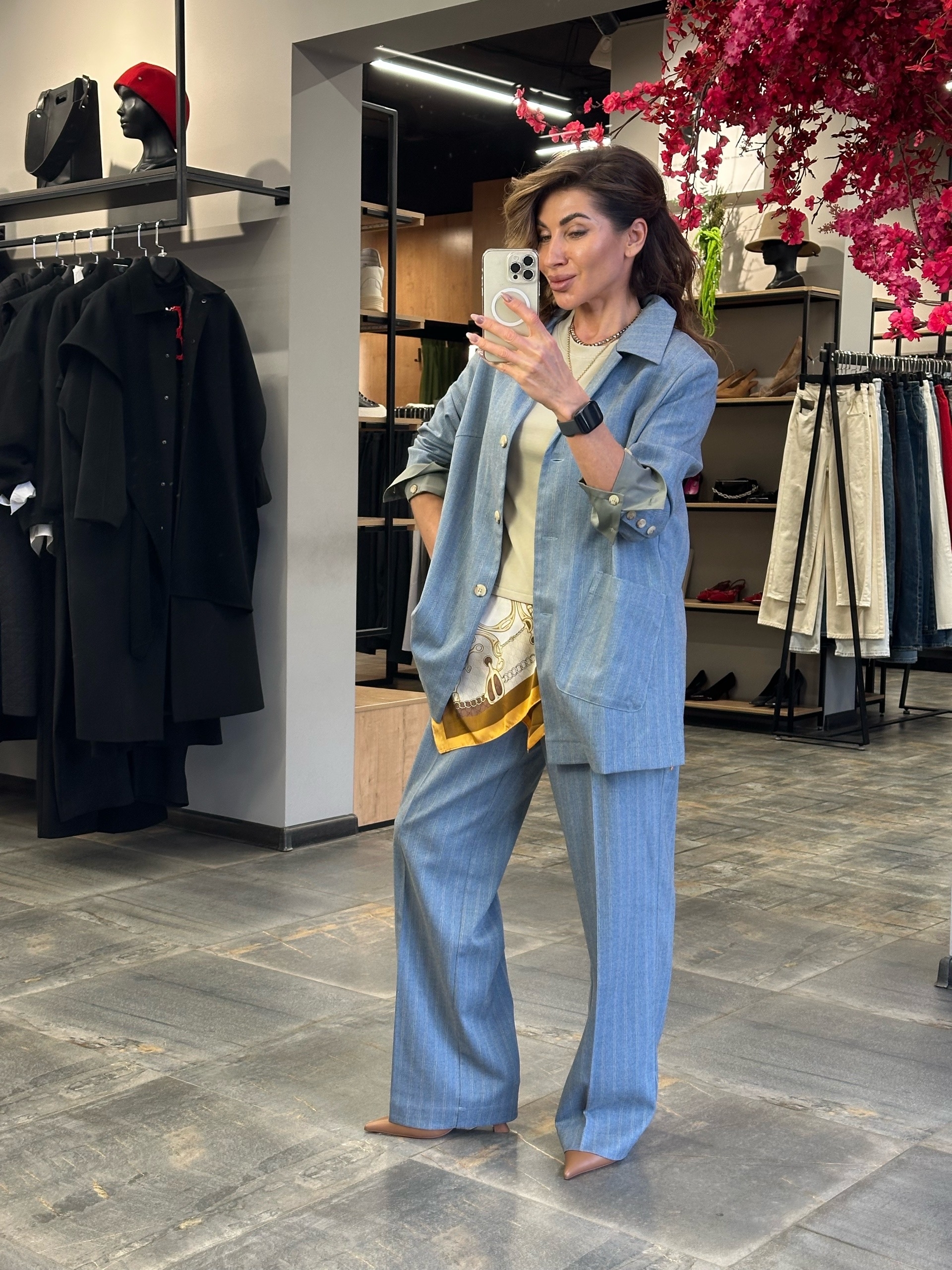 Костюм брючный двойка